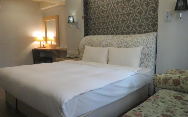 Sky 1 Hotel
