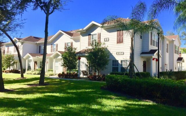 Villa Cristina - Lucaya Village