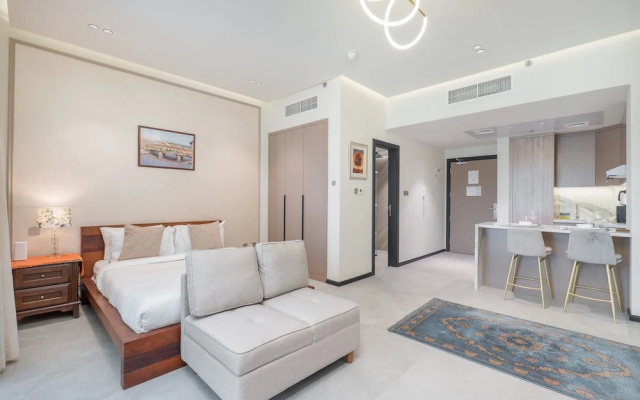 Cozy Studio Near Miracle Garden With Balcony