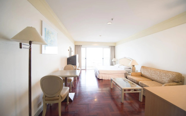 斯普林菲尔德海滩豪华公寓(Springfield Beach Deluxe Condo)