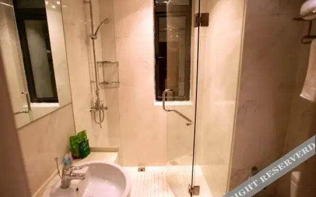 Yuanlan Yuntian Theme Hotel