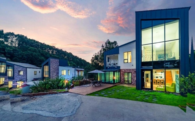 Yangpyeong Pension ABC Pool Villa