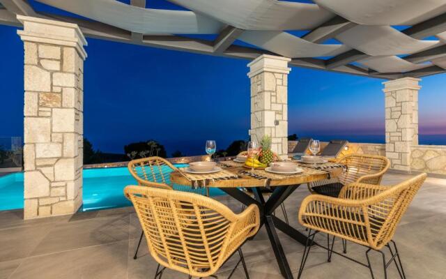 Castielia Residence