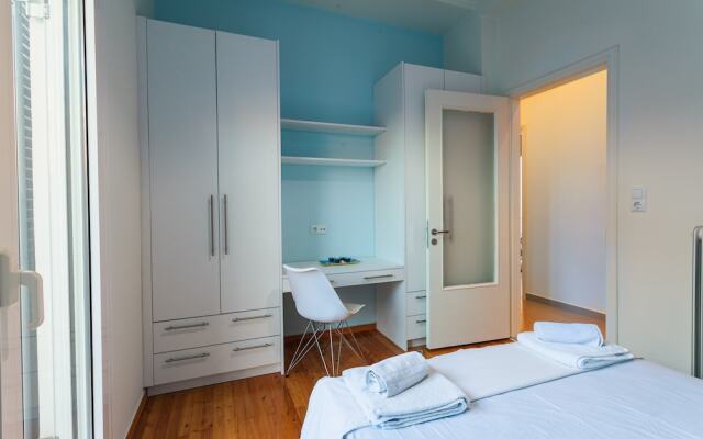 Upscale Modern Escape in the Historic Center