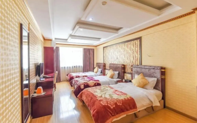 Jinzhu Hotel – Guest Rooms – Danba