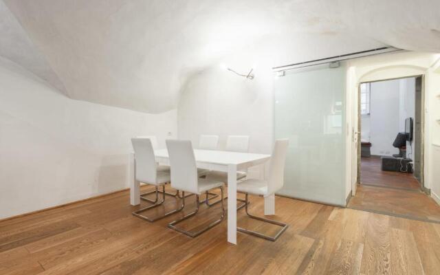 Pontevecchio Luxury Suite AMAZING LOCATION! hosted by Sweetstay