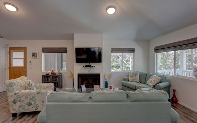 Hale O'hia Lehua 3 Bedroom Home by RedAwning