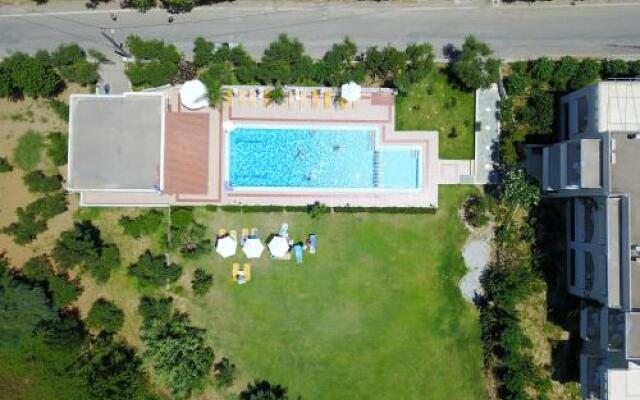 Merabello Apartments & Villa