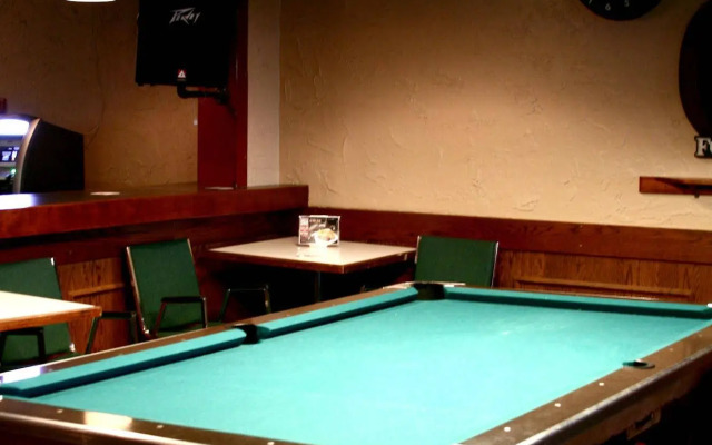Springs Motor Inn