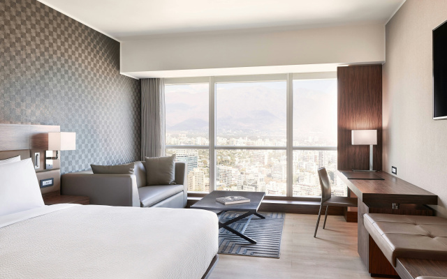 AC Hotel by Marriott® Santiago Cenco Costanera