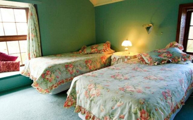 Arden Country House