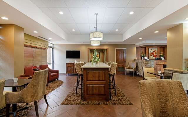 Best Western Colonial Inn