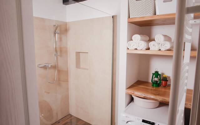 A&E Apartment - Near Cathedral of St James