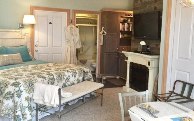 PrairieSide Suites Luxury Bed & Breakfast