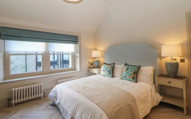 Castleton Suite