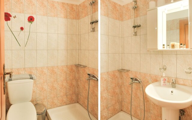 Homely Holiday Home in Stournareika With Terrace