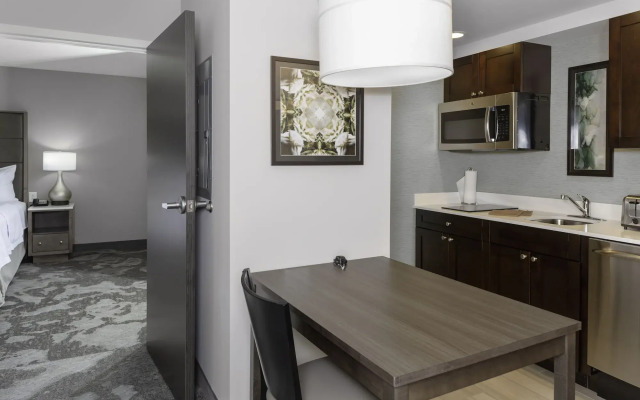 Homewood Suites by Hilton Lansing Eastwood