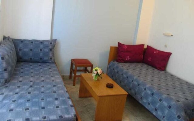 Alexis Pool Apartments