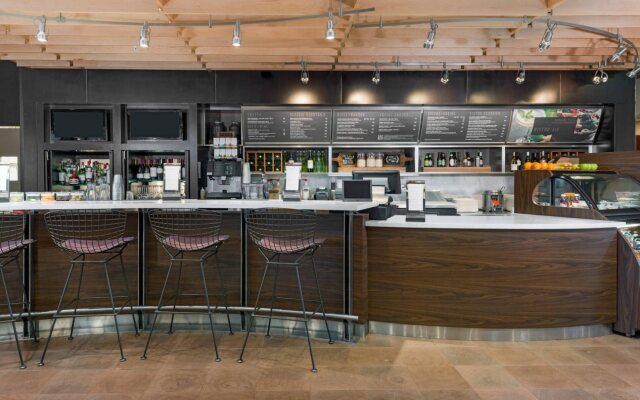 Courtyard Buffalo Airport