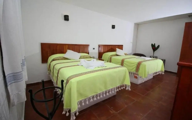 Hotel Villa Blanca Suites