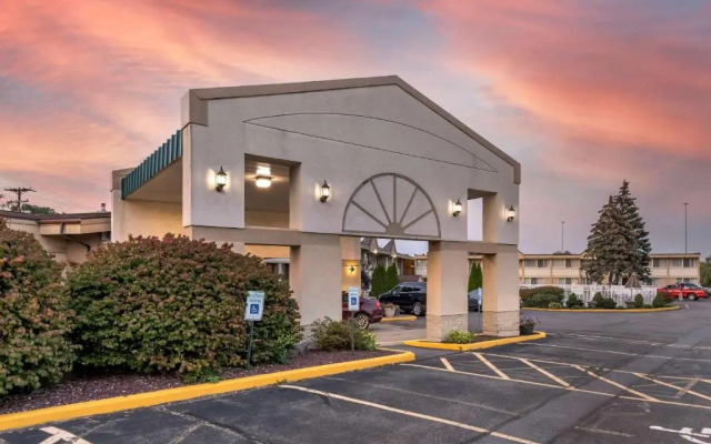 Quality Inn & Suites Vestal Binghamton