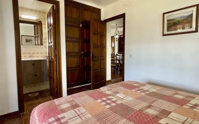 3 Bedroom Holiday Home Near the Beach
