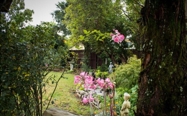 Holland House Bed & Breakfast