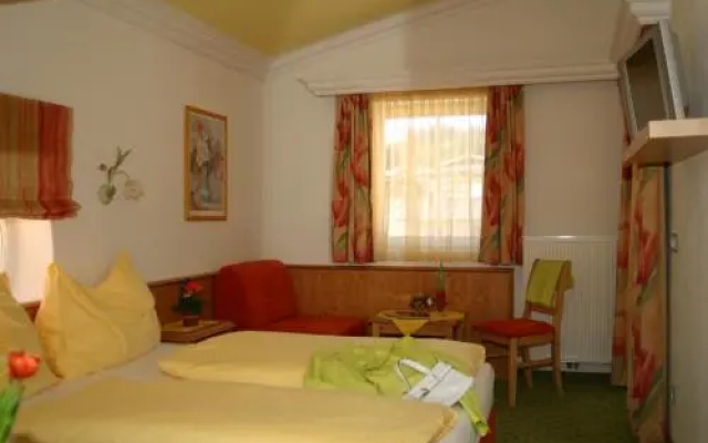 Hotel Garni Hüttl Bernd
