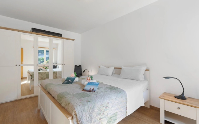 Garden on the Lake 1