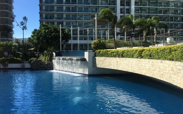 Azure Urban Resort Residences Maui Tower