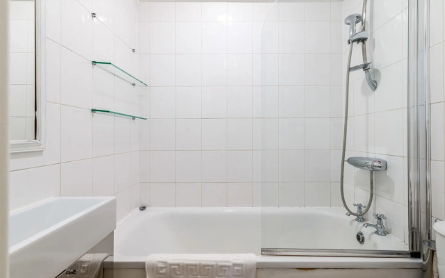 Gorgeous Putney Flat