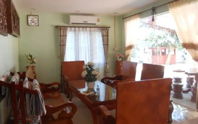 Lien Kham Hotel
