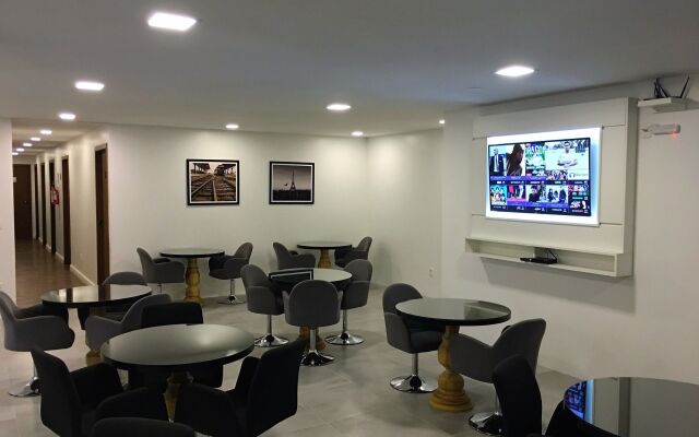 Eleganz Hostel & Suites