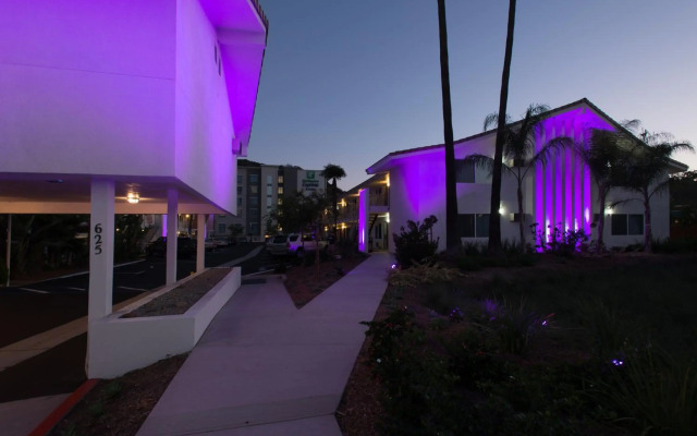 Hotel Iris - San Diego