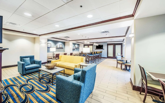 Hampton Inn Greenfield