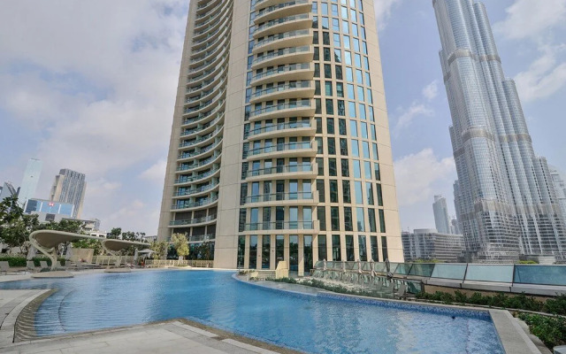 Burj Vista Tower 1