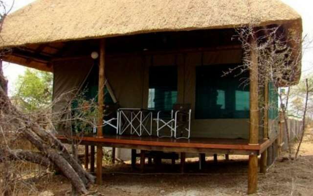 Muweti Bush Lodge