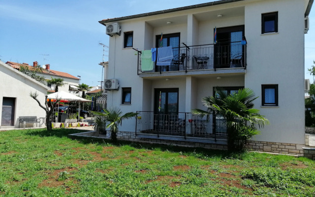 Viktor Rooms and Apartments