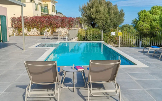 Villa Niki With Swimming Pool