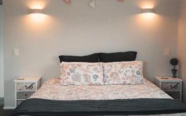 Martinborough Experience Accommodation Bed & Breakfast