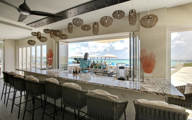 Sea Breeze Beach House by Ocean Hotels - All Inclusive