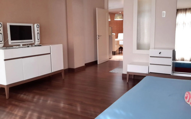 Beachfront Family Penthouse Hua Hin