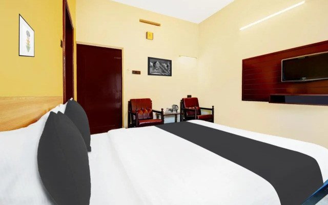 OYO Flagship 75052 Kuku Residency