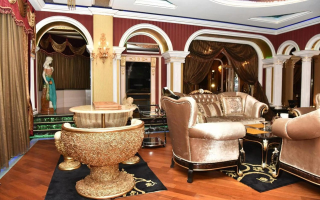 Sheikh Apartment in Baku