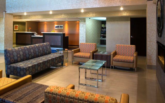 Park Inn By Radisson Toronto - Markham