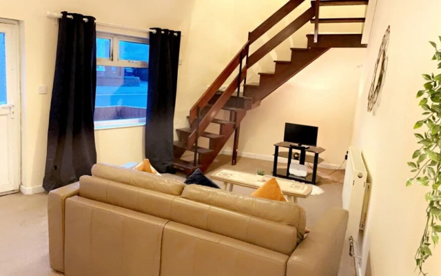 Impeccable 1-bed House in Pontefract