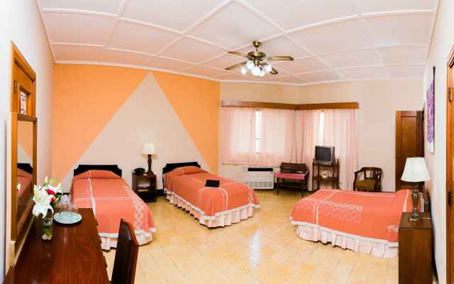 Hotel Pan American