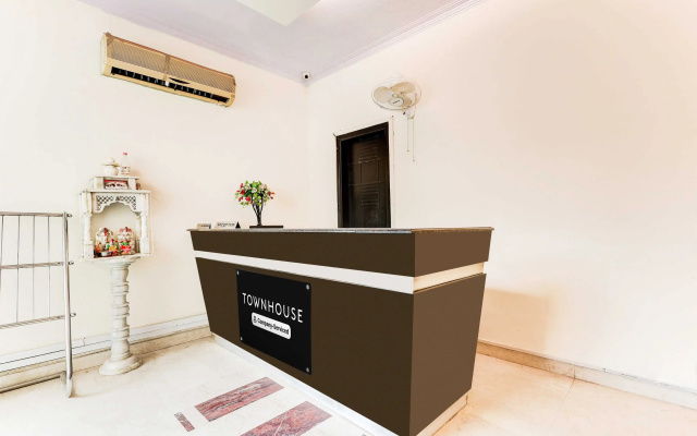 Townhouse Oak DLF Phase 2 Gurgaon