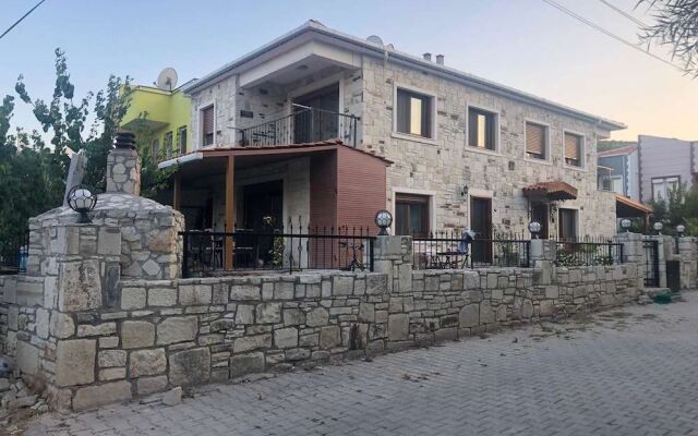 Tas Villa