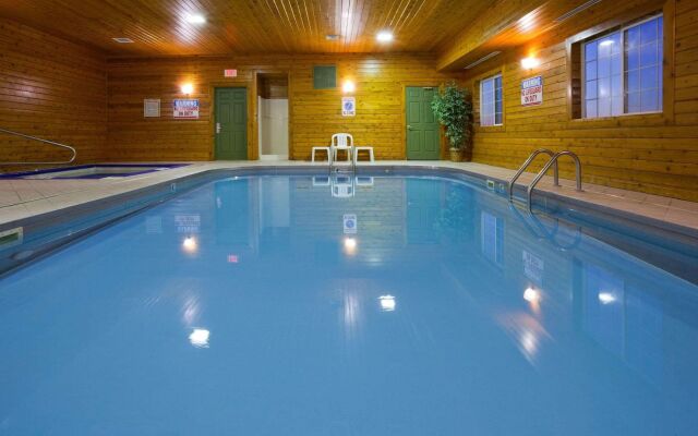 Country Inn & Suites by Radisson, Watertown, SD